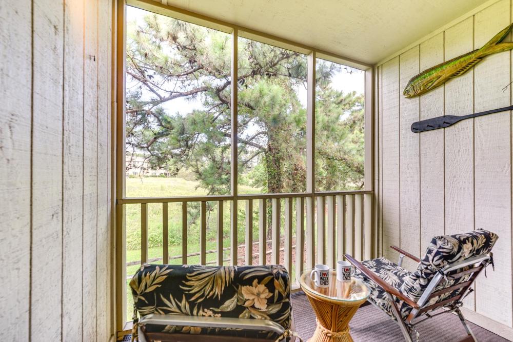 Little River Condo with Pool Access 5 Mi to Beach
